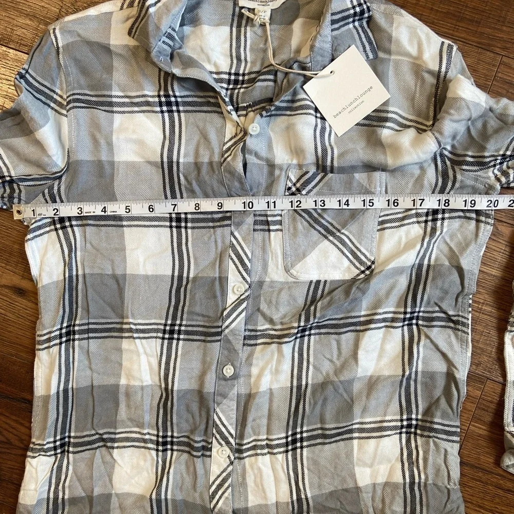 NWT Beach Lunch Lounge Women's Flannel Button-Up shirt Black Grey Plaid Small